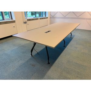 Vitra vergadertafel (vt068)