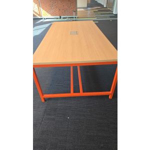 Welltrade vergadertafel (vt071)