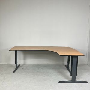 Welltrade wingbureau (bu757)