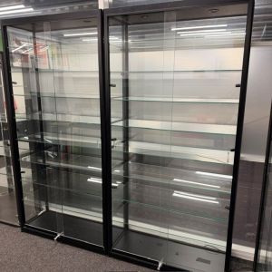Glazen Vitrinekast (vitrine2)