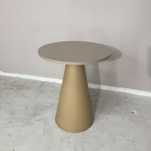Kantinetafel moooi (vt070)
